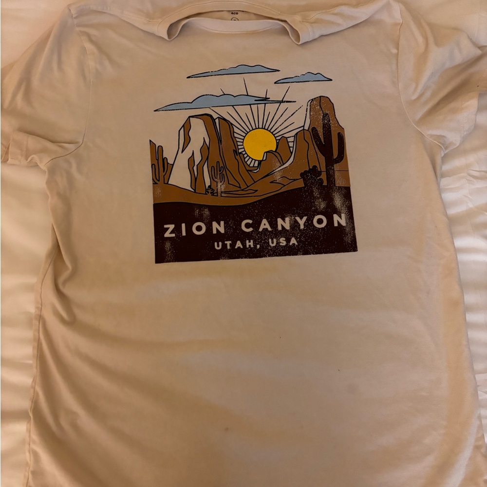 Utah vintage tshirt